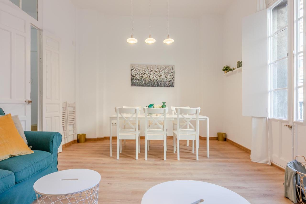 Avanti La Campana, Con Un Balcon Que Te Enamorara Del Ambiente De Sevilla エクステリア 写真