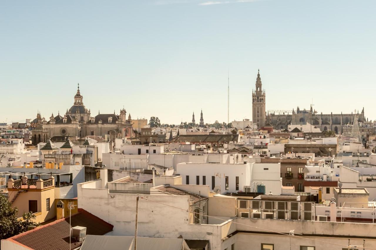 Avanti La Campana, Con Un Balcon Que Te Enamorara Del Ambiente De Sevilla エクステリア 写真